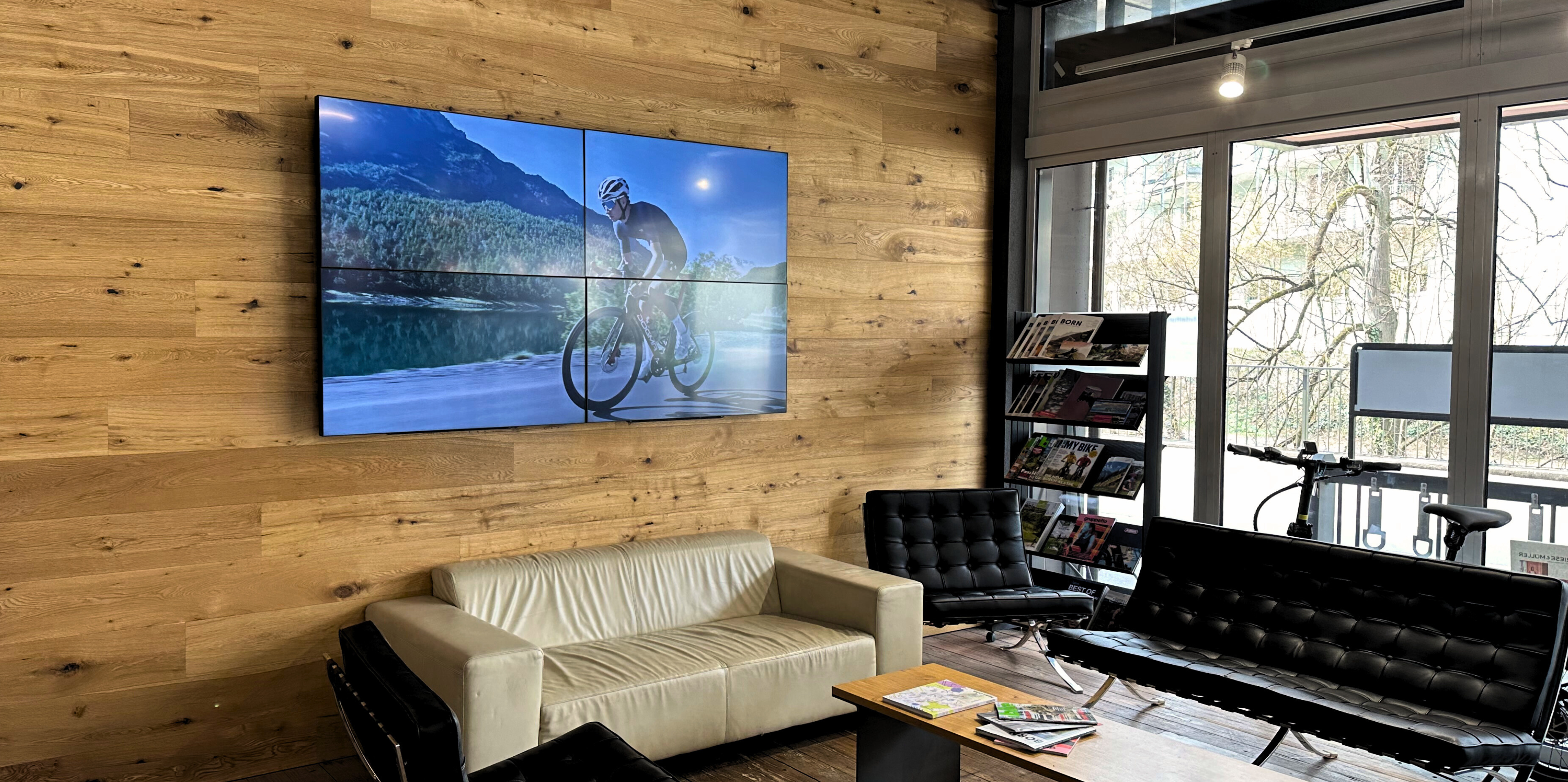 Digital Signage
